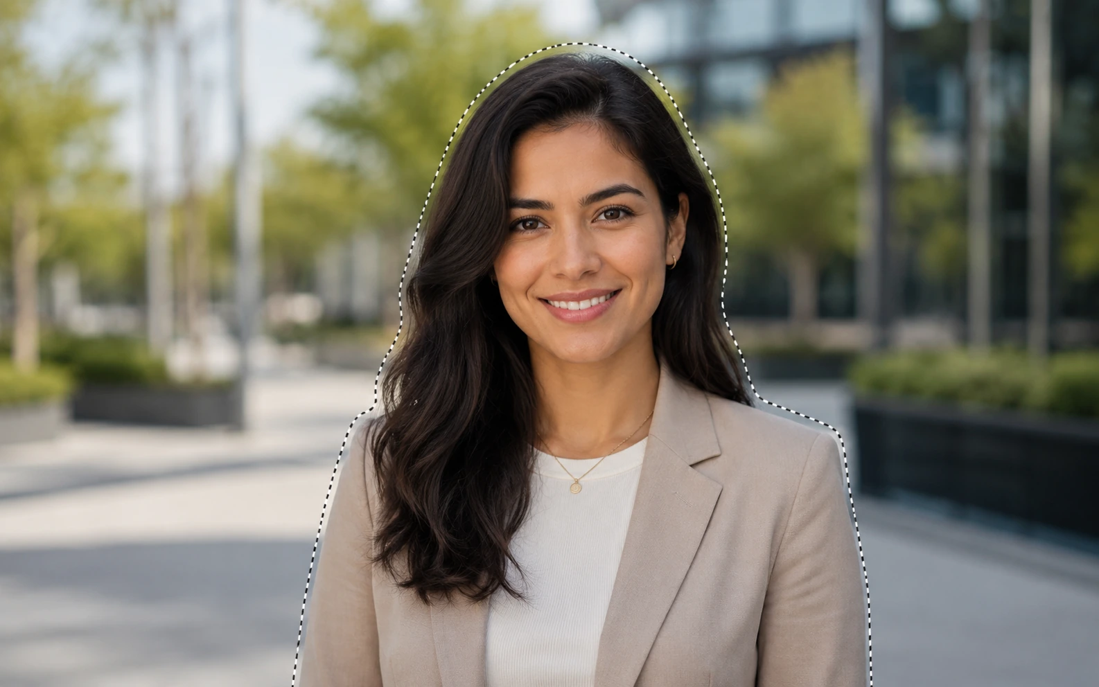 Professional portrait with a lasso selection traced around the subject